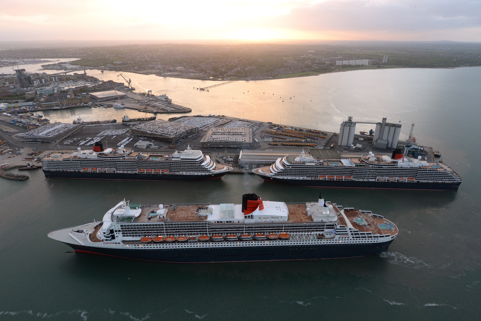 Cunards Three Queens in Southampton for the 10th Anniversary of Queen Mary 2 May 9 2014 2