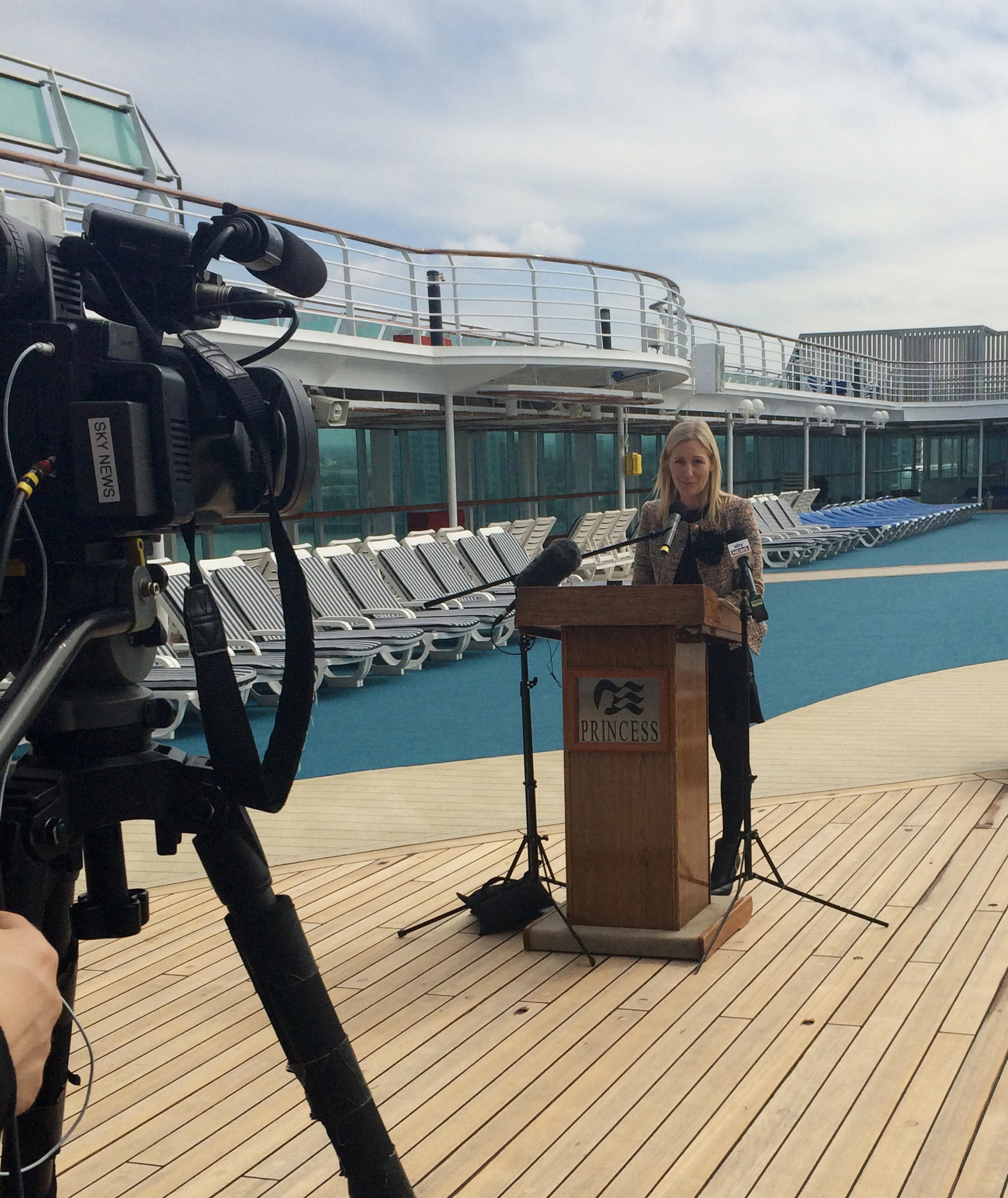 Meg Koffel launches Melbourne cruise season on Dawn Princess