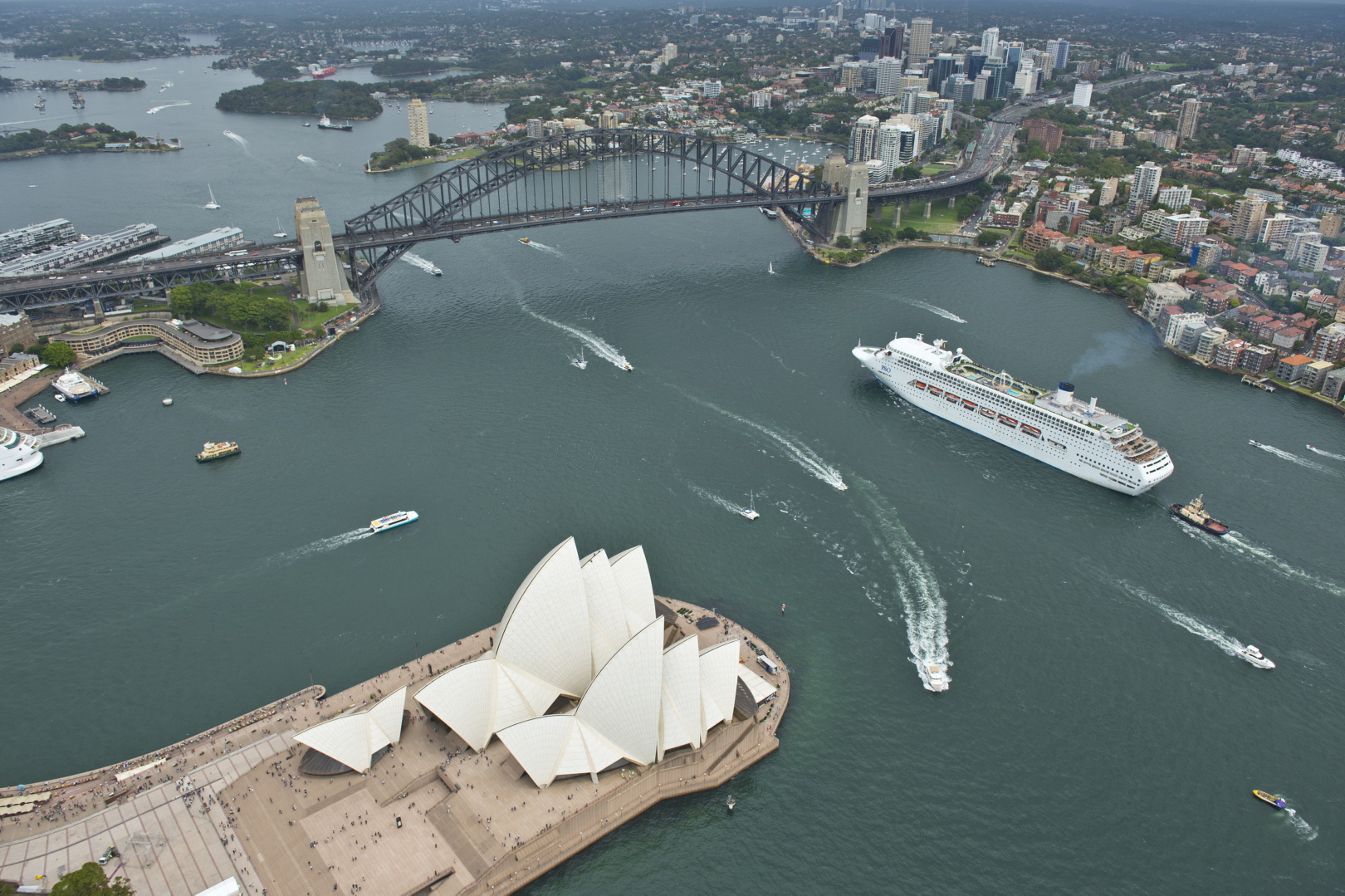 Pacific Jewel Arrives in Sydney 2